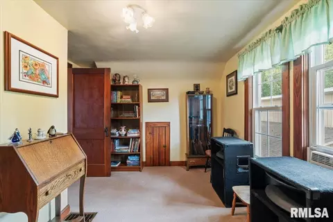 Other - 914 1st Ave, Hampton, IL 61256 photo 14 of 15