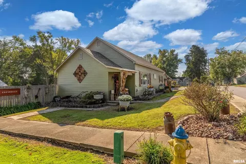 2815 Jones St, Eldorado, IL 62930 photo 3