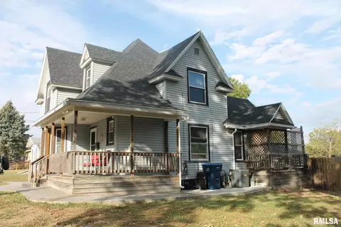 Exterior - 422 Ross St, Kewanee, IL 61443 photo 1 of 3