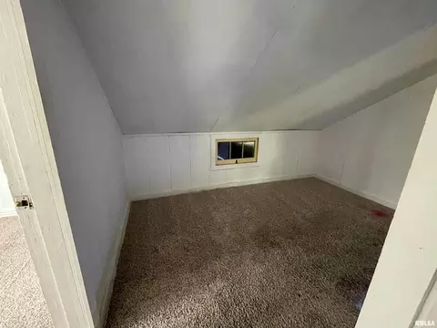 Bedroom - 403 E Chestnut St, Geneseo, IL 61254 photo 2 of 6