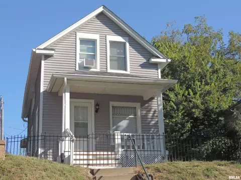229 14th Ave, Moline, IL 61265