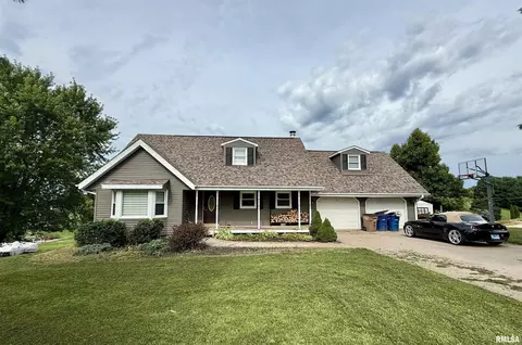 645 Suncrest Ct, Sherrard, IL 61281