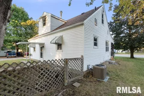 2717 7th St, Moline, IL 61265 photo 6