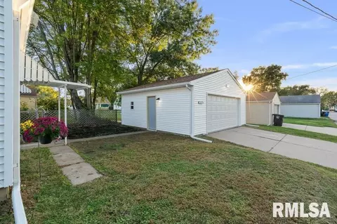 2717 7th St, Moline, IL 61265 photo 9