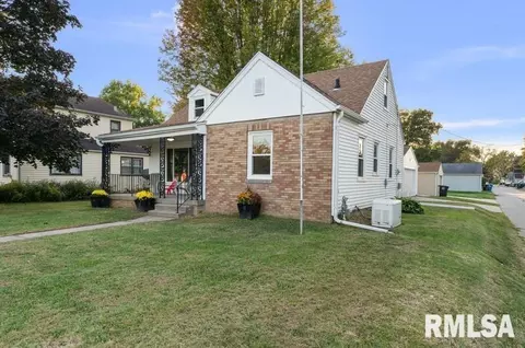 2717 7th St, Moline, IL 61265 photo 3