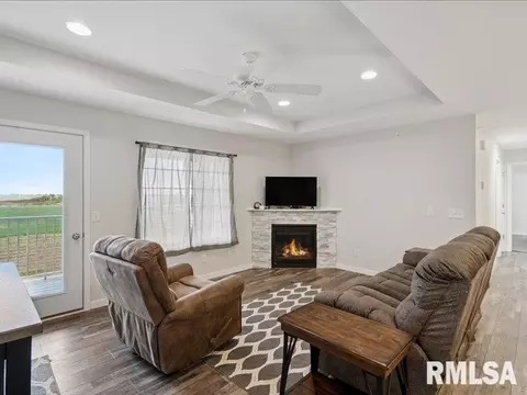 440 E Franklin St #202, Eldridge, IA 52748 photo 8