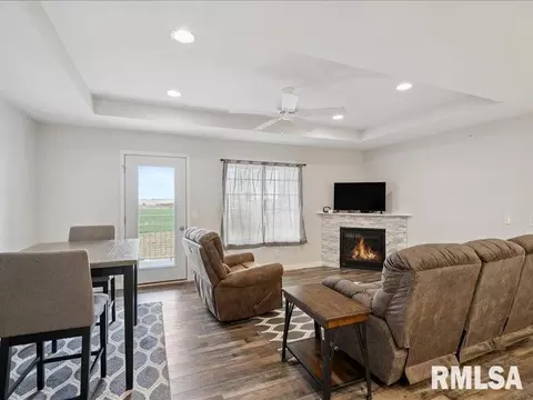 440 E Franklin St #202, Eldridge, IA 52748 photo 7