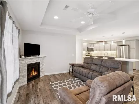 440 E Franklin St #202, Eldridge, IA 52748 photo 9