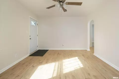 5431 3rd Ave, Moline, IL 61265 photo 9
