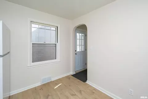 5431 3rd Ave, Moline, IL 61265 photo 6