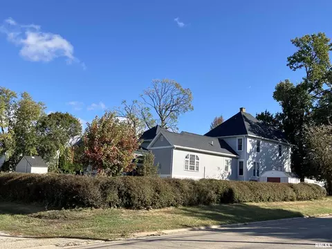 Exterior - 837 Beach St, Kewanee, IL 61443 photo 11 of 12