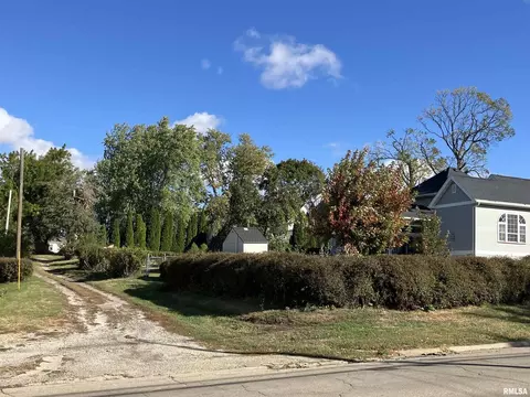 Exterior - 837 Beach St, Kewanee, IL 61443 photo 12 of 12