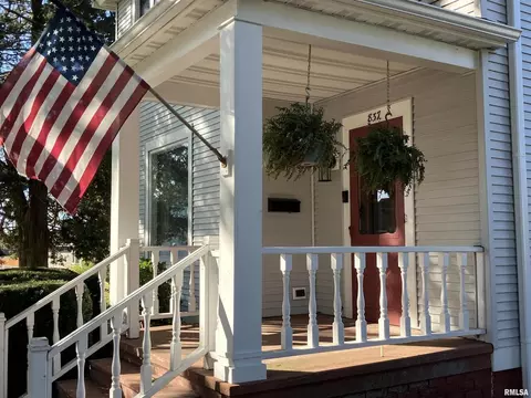 Exterior - 837 Beach St, Kewanee, IL 61443 photo 3 of 12