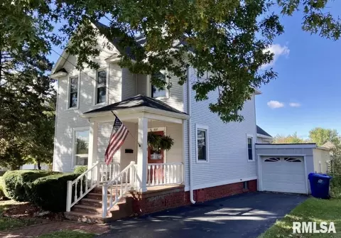 837 Beach St, Kewanee, IL 61443