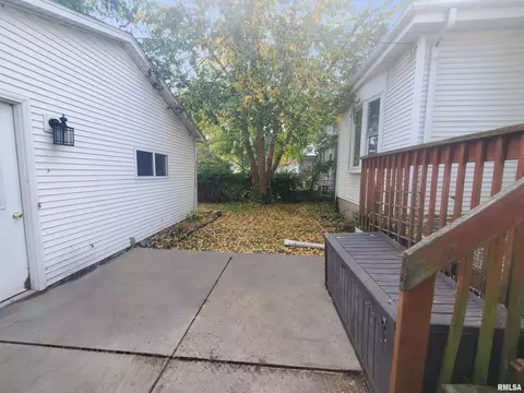 1182 25th St, Moline, IL 61265 photo 5