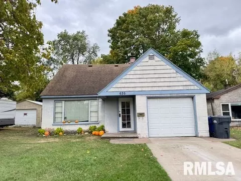 635 8th Ave S, Clinton, IA 52732