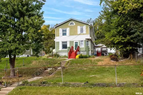 2114 Telegraph Rd, Davenport, IA 52804
