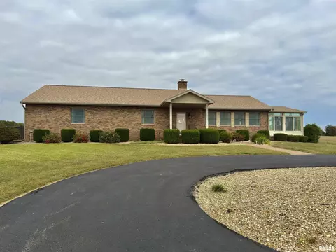 842 State Highway 14, Carmi, IL 62821