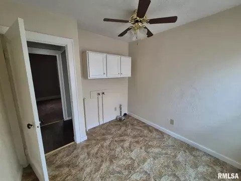 548 Edwards St, Kewanee, IL 61443 photo 8