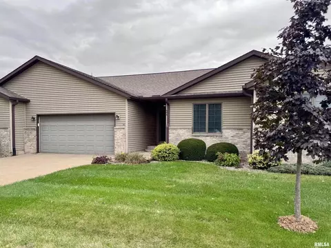 504 Mill Ridge Rd #2, Clinton, IA 52732