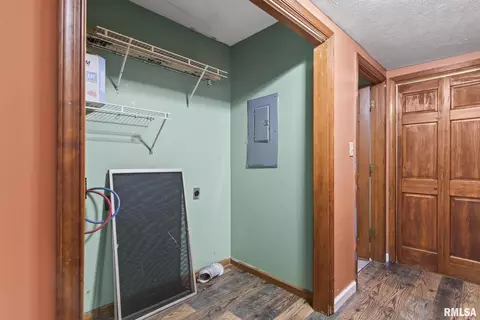 Other - 220 E Wilcox St, Springfield, IL 62707 photo 6 of 10