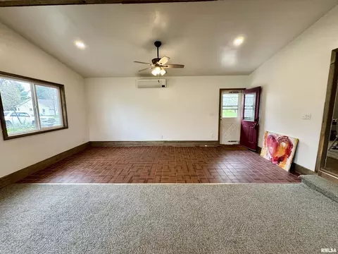 1401 12th Ave, Viola, IL 61486 photo 7