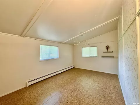 1401 12th Ave, Viola, IL 61486 photo 37