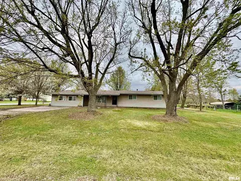 1401 12th Ave, Viola, IL 61486
