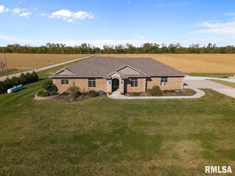 15758 N 2120 Ave, Geneseo, IL 61254