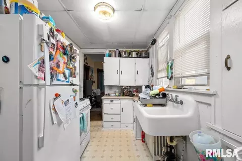 Kitchen - 1618 11th Ave, Moline, IL 61265 photo 2 of 5