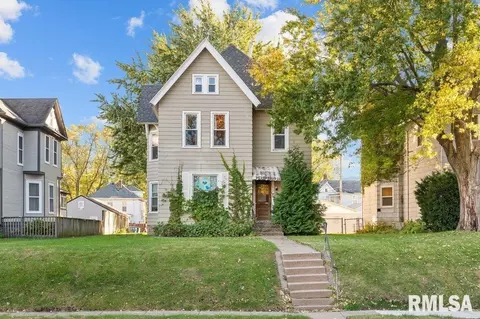 1618 11th Ave, Moline, IL 61265