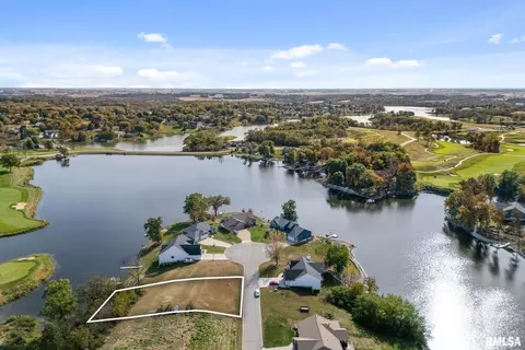1800 Karl Lake Ct, Sherrard, IL 61281