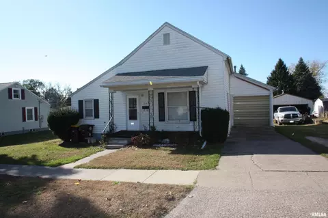 310 N Dearborn St, Maquoketa, IA 52060