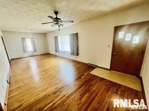 Living - 100 N Oliver St, Joy, IL 61260 photo 1 of 2