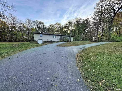 6520 Us 150 Hwy, Alpha, IL 61413
