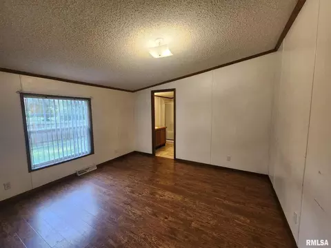 114 E Main St, Ewing, IL 62836 photo 21