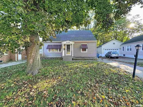 2130 10th St, East Moline, IL 61244