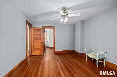 2105 15th St, Moline, IL 61265 photo 19