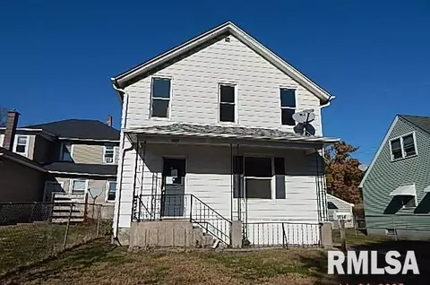 1854 W 8th St, Davenport, IA 52802