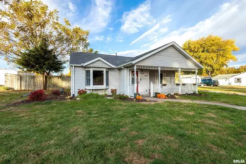 1218 N 14th St, Silvis, IL 61282 photo 2