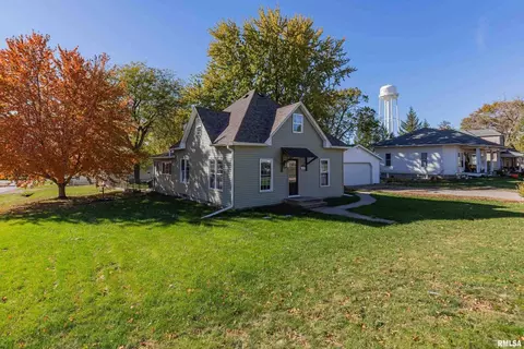401 3rd St, Matherville, IL 61263
