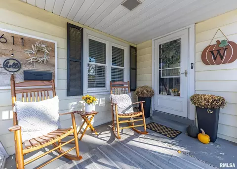 611 E Main St, Geneseo, IL 61254 photo 3