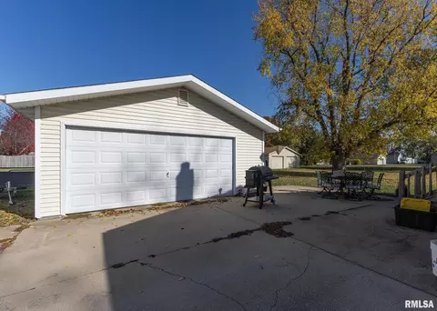 611 E Main St, Geneseo, IL 61254 photo 22
