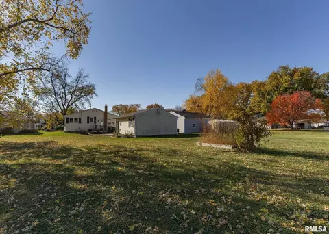 611 E Main St, Geneseo, IL 61254 photo 25