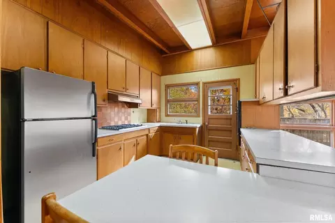 2575 33rd St, Moline, IL 61265 photo 10