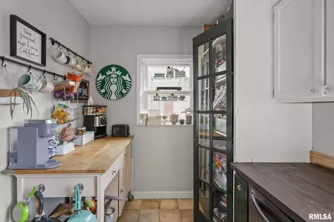 1630 27th Ave, Moline, IL 61265 photo 9