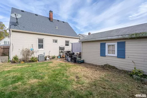 1630 27th Ave, Moline, IL 61265 photo 27