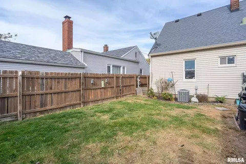 1630 27th Ave, Moline, IL 61265 photo 26