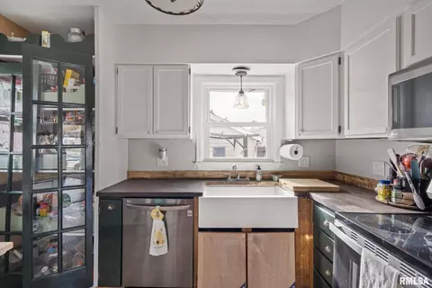1630 27th Ave, Moline, IL 61265 photo 7
