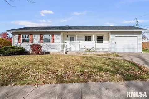 2926 W Lombard St, Davenport, IA 52804